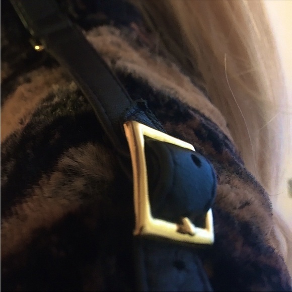 ST. JOHN BLACK LEATHER AND 80% WOOL JACKET - Picture 11 of 13